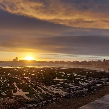 Un à Deux Pas De L'océan *